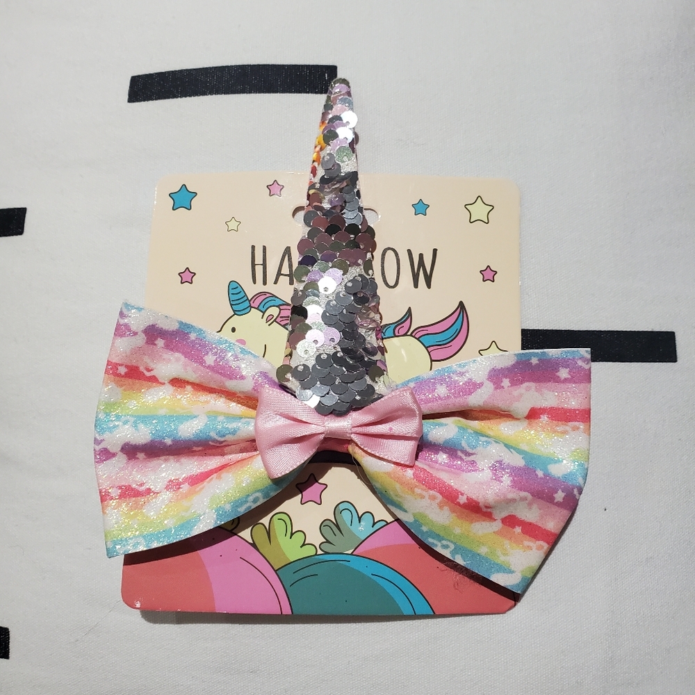 Oversized Unicorn Hairclip